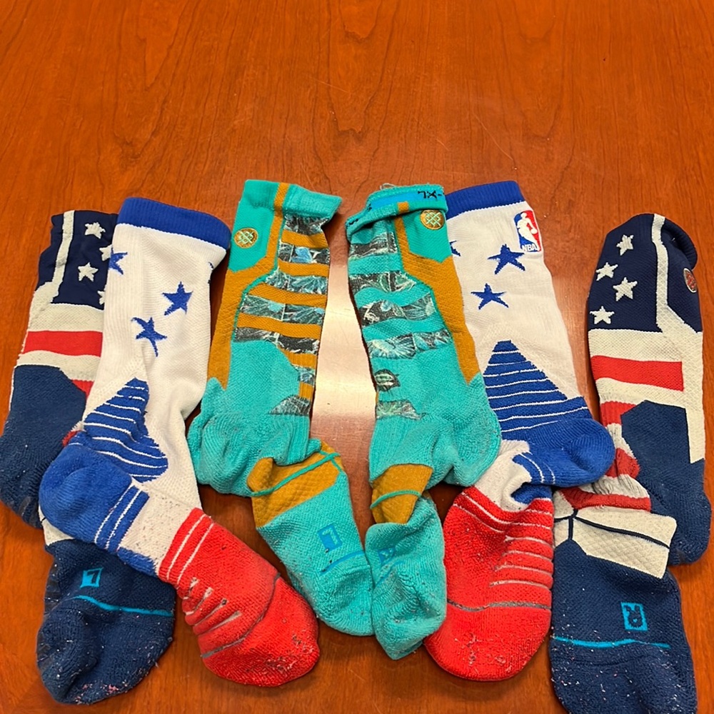 Padded basketball socks